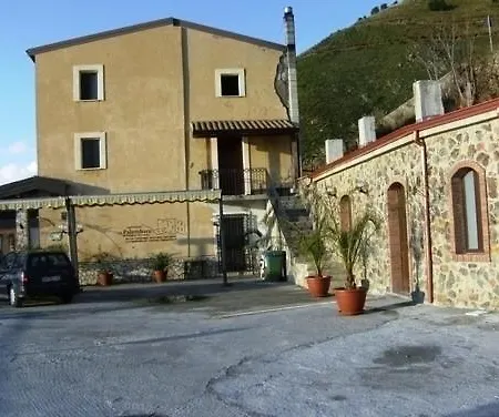 Hétvégi ház La Palombara Paola