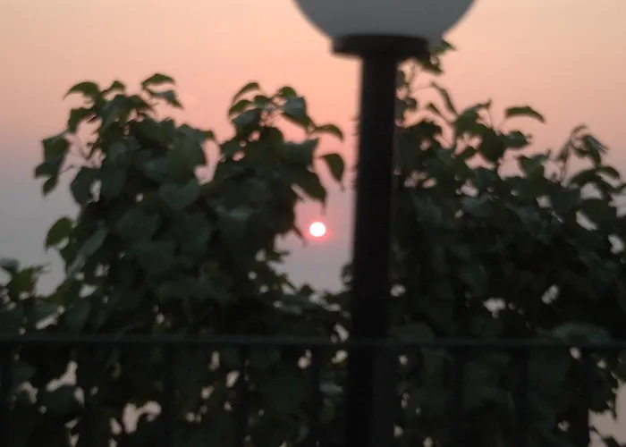 カントリーハウス La Palombara パオラ