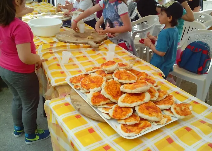 カントリーハウス La Palombara パオラ